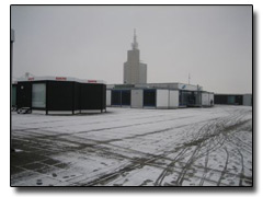 Schnee auf dem Dache der Halle 1 (Foto ZDNet.de)