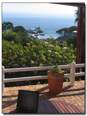 Blick aufs Meer, Camps Bay bei Kapstadt in Südafrika
