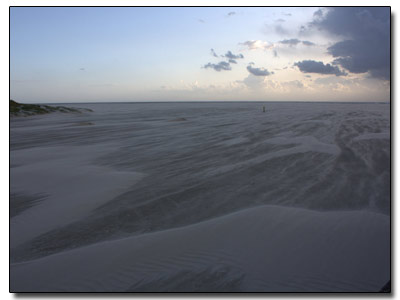 wehender Sand am Nordseestrand